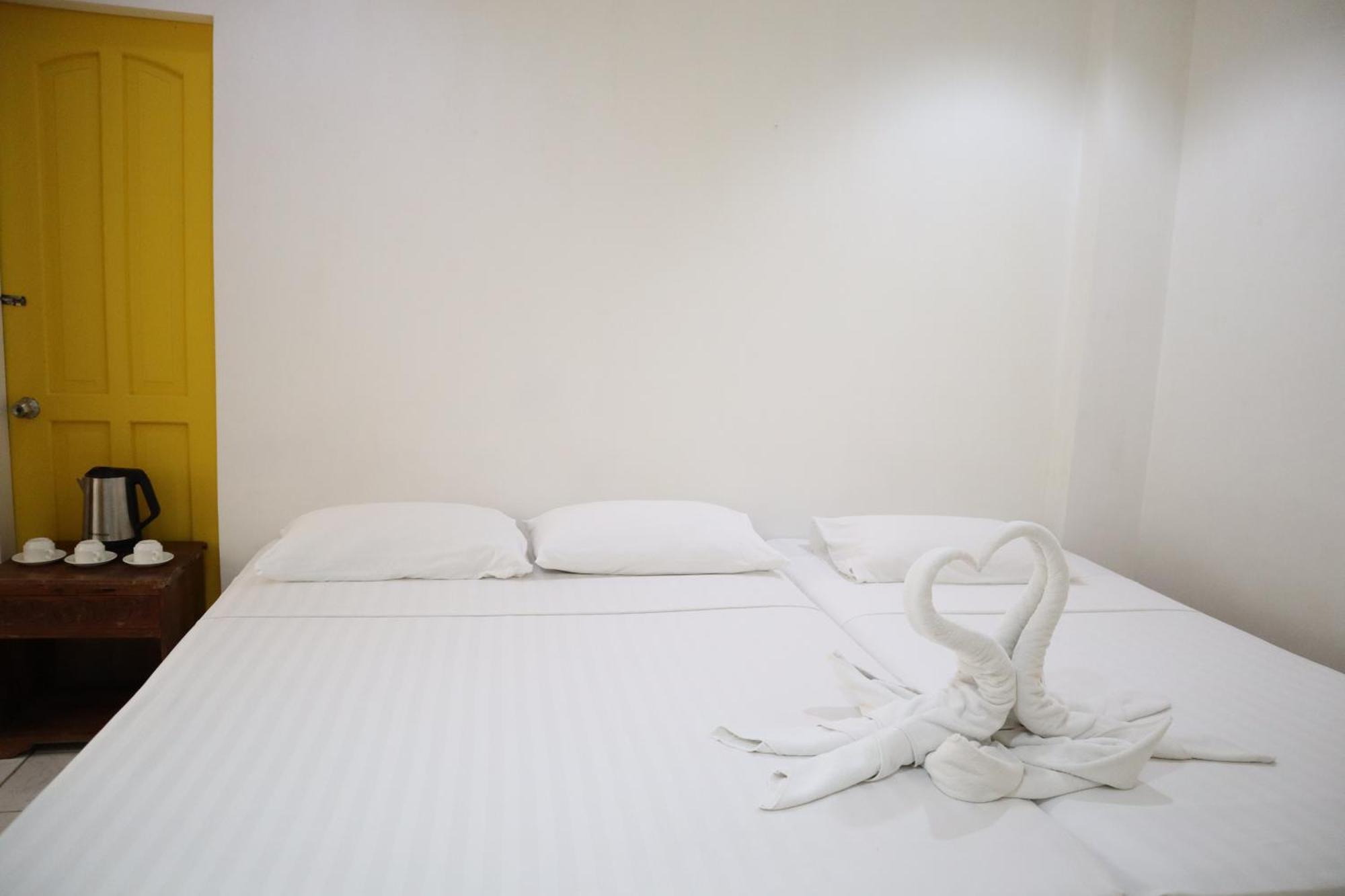 Island Inn Balabag  Екстериор снимка