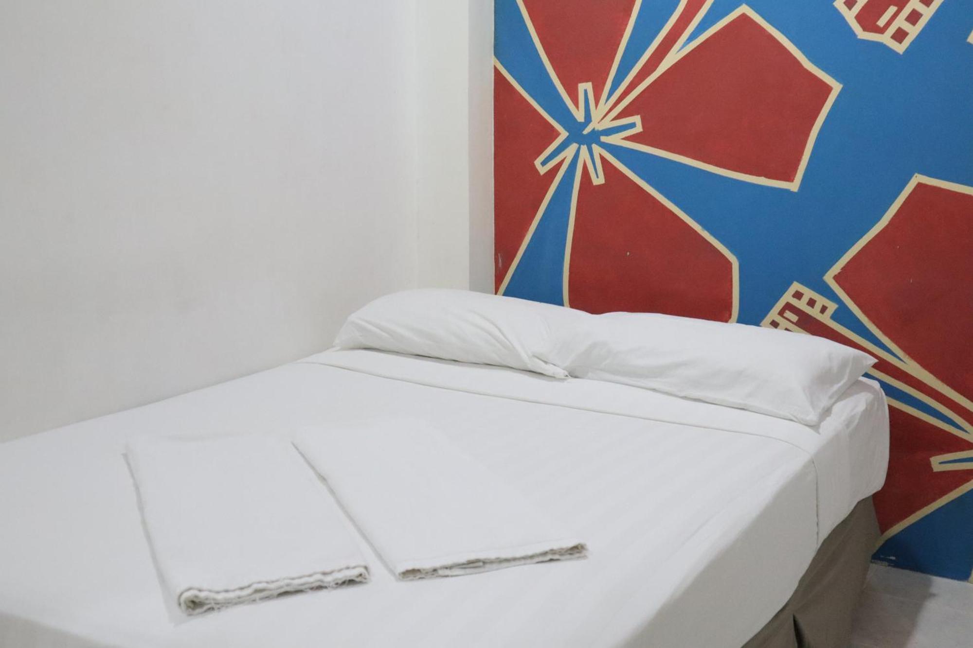 Island Inn Balabag  Екстериор снимка