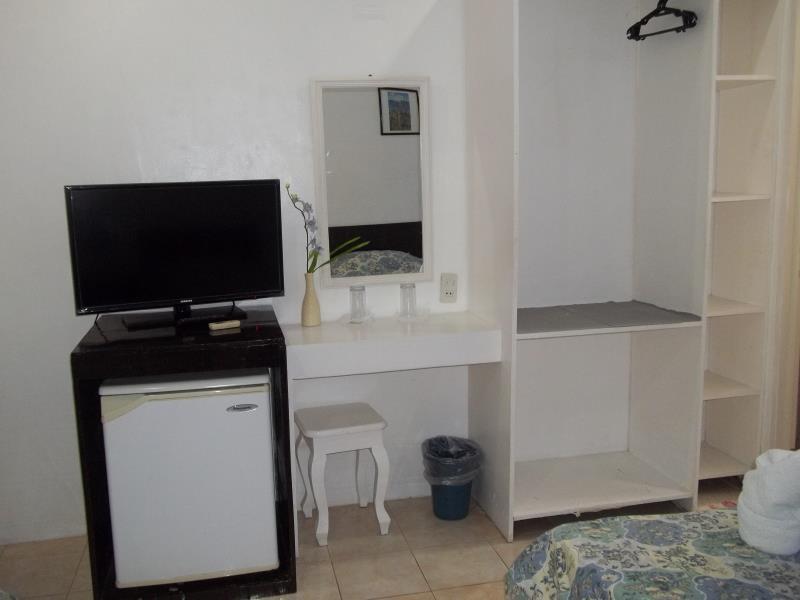 Island Inn Balabag  Екстериор снимка