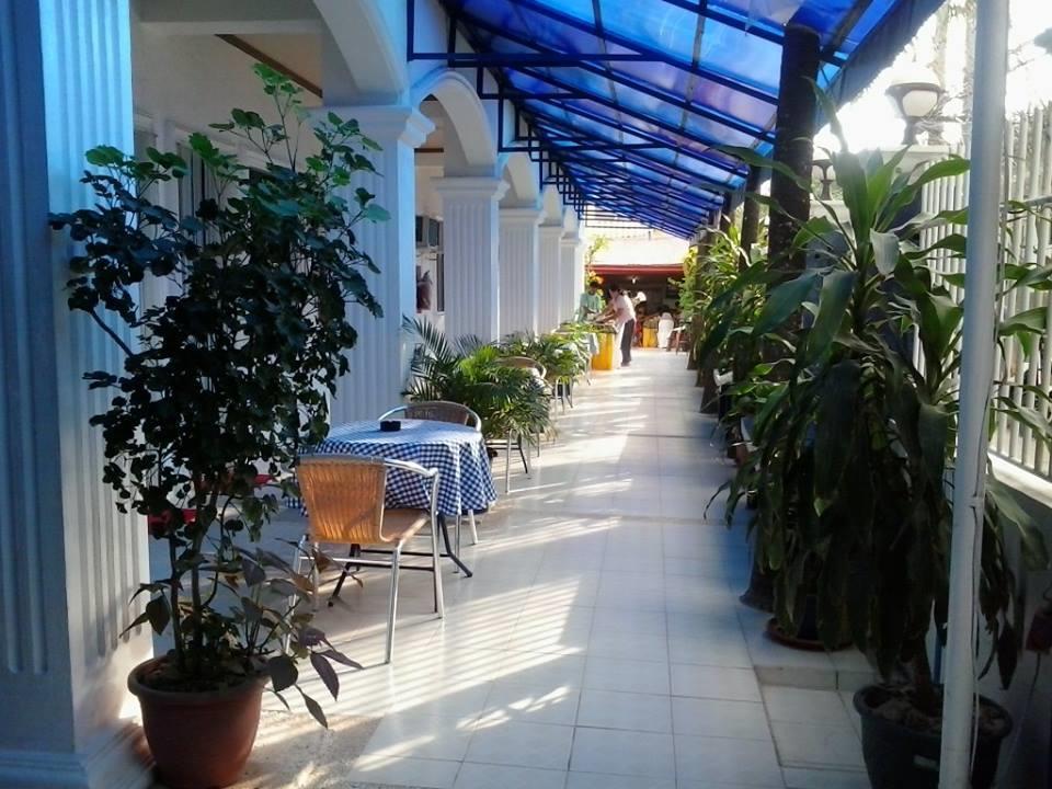 Island Inn Balabag  Екстериор снимка