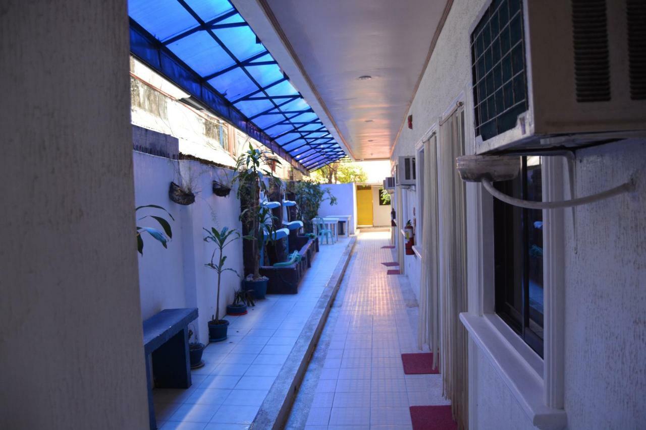 Island Inn Balabag  Екстериор снимка